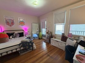 1634 Commonwealth Ave