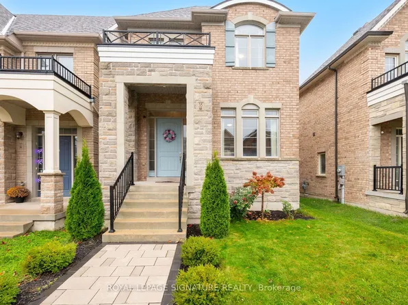 35 Clara May Ave, East Gwillimbury, ON L9N 0R4