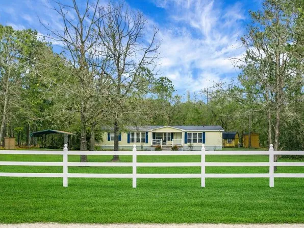 220 Albacore Rd, Bonneau, SC 29431