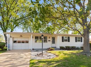 1765 Yaqui Dr, Florissant, MO 63031