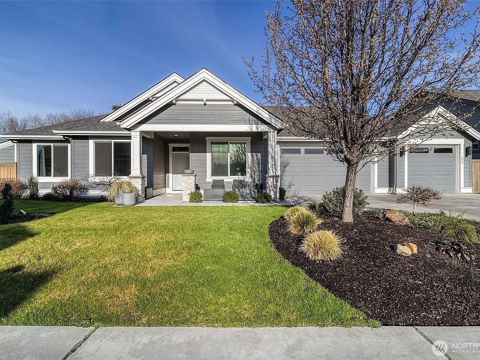 1st image of 372 Chardonnay Court