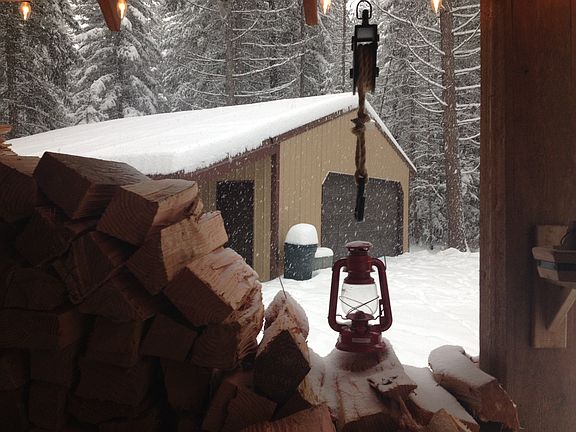 2nd image of 550 S Timber Mountain Loop