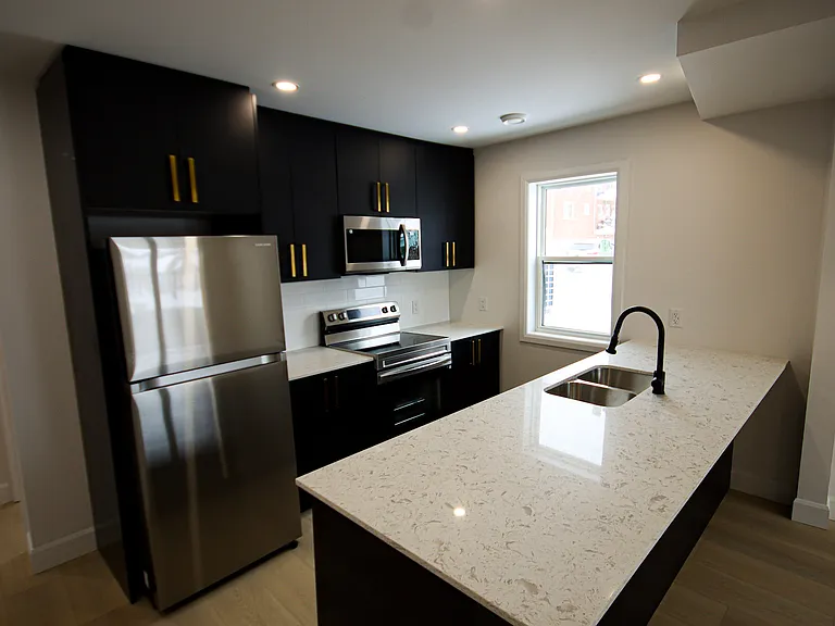 269 Madison Ave S #7 — Photo 5
