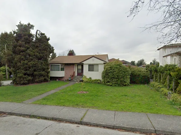 7187 Willingdon Ave, Burnaby, BC V5J 3R4