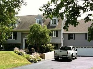 225 Oak Hill Ave, Seekonk, MA 02771