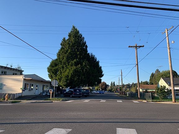 4th image of 915 S 7th Ave
