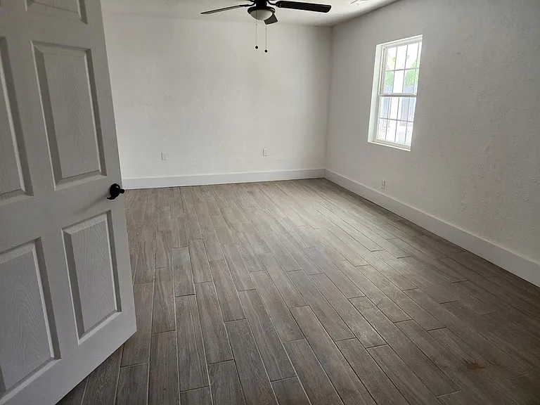 3014 N Garden Ave — Photo 6