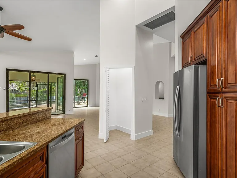 1087 Deerwood Ln — Photo 53