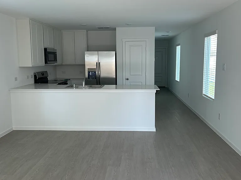 6228 Sandpiper Ln — Photo 2