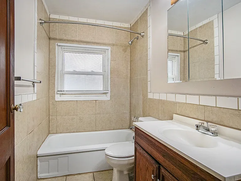 139 E Chippewa Ave — Photo 9