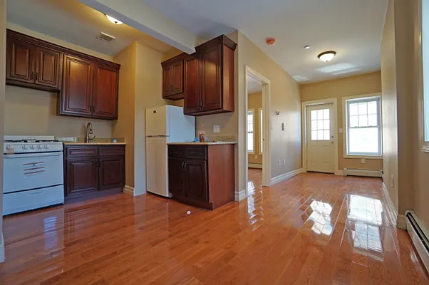 Rented by Citi Habitats | media 8