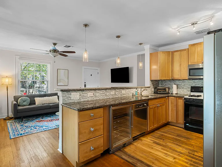 1015 Avondale Rd — Photo 18