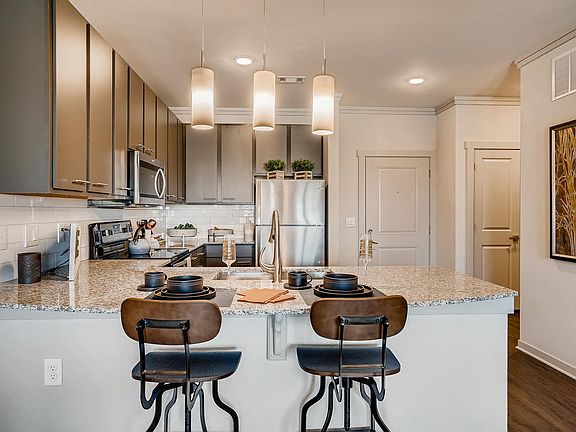Caliber at Cornerstar | Aurora, CO Apartments