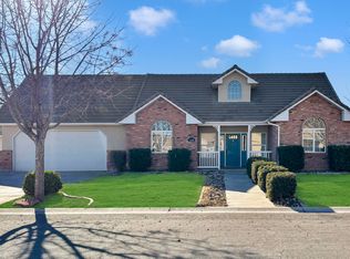 2368 S Coletero Cir, Washington, UT 84780