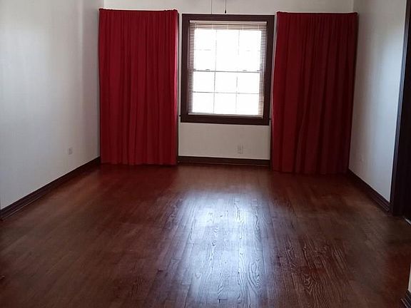 5th image of 1207 Mockingbird Ln