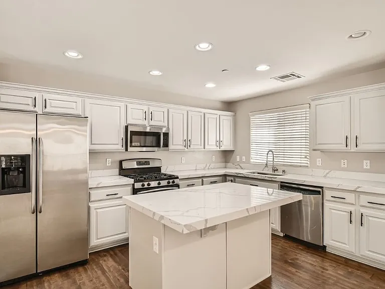 4782 Manderston Ct — Photo 6