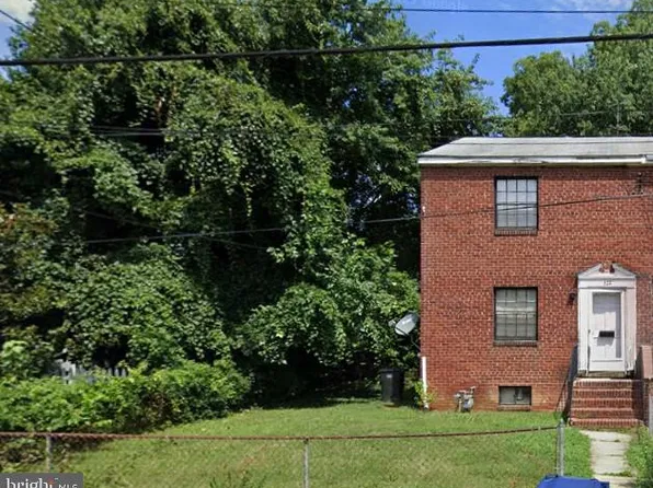 322 E Howell Ave, Alexandria, VA 22301