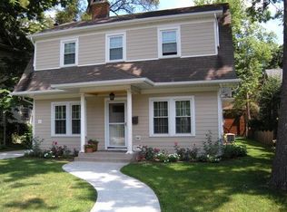 232 Millbridge Rd, Riverside, IL 60546