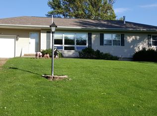 207 Atlantic St, Walnut, IA 51577