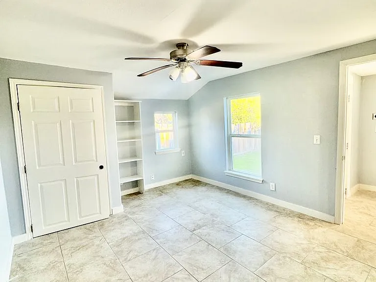 5421 Nelson Ln — Photo 11