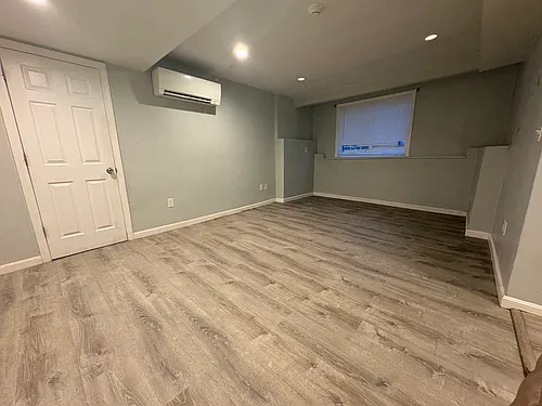 776 Main St #16 Photo 1