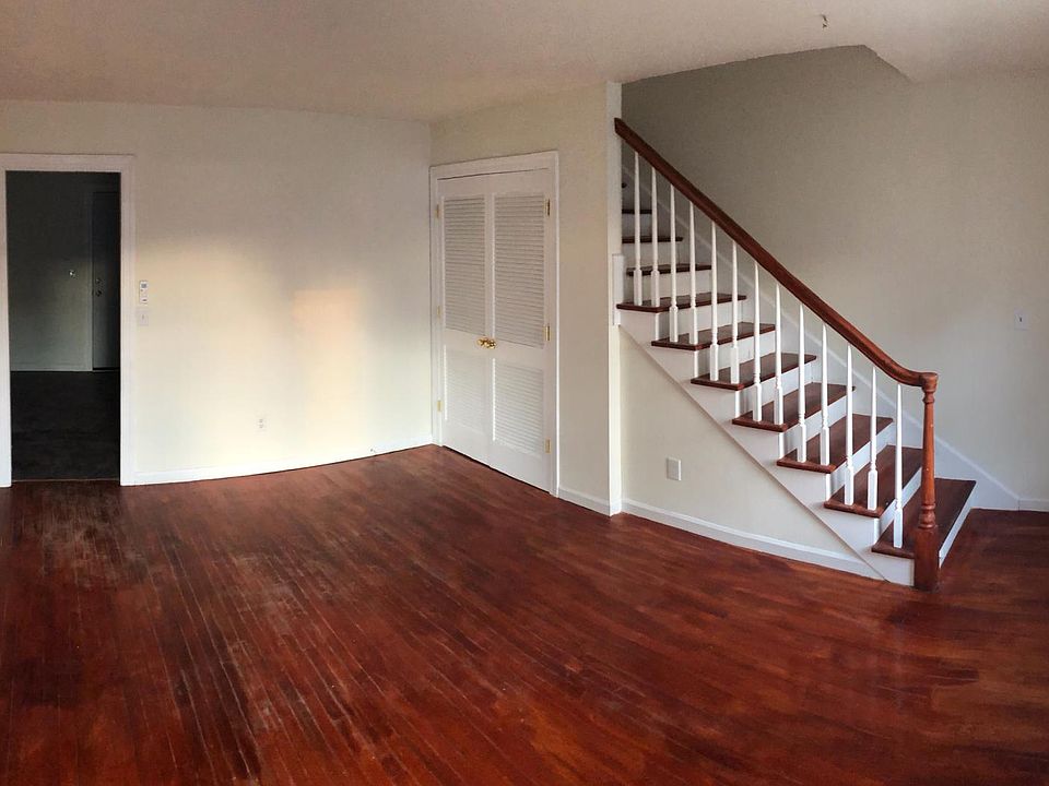 PHOTOS USED ARE SIMILAR UNITS, NOT ACTUAL CONDITIONS.