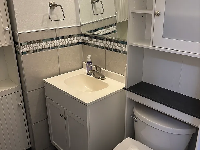 21 Windsor Rd #1 — Photo 8