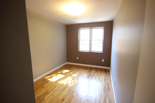 Rented by Nooklyn NYC LLC | media 35