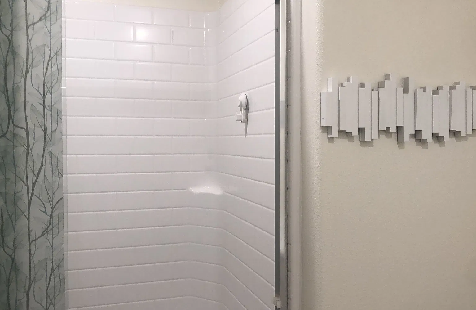 4 bed, 2163 sqft, $1,200 — Photo 4
