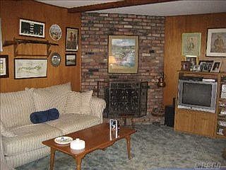2nd image of 9 Briarcliff Ln