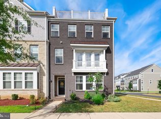 1544 Meadowlark Glen Rd, Dumfries, VA 22026