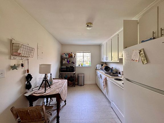 3rd image of 408 Martin Luther King Jr Blvd APT C3