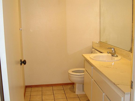 5th image of 3946 Voltaire St