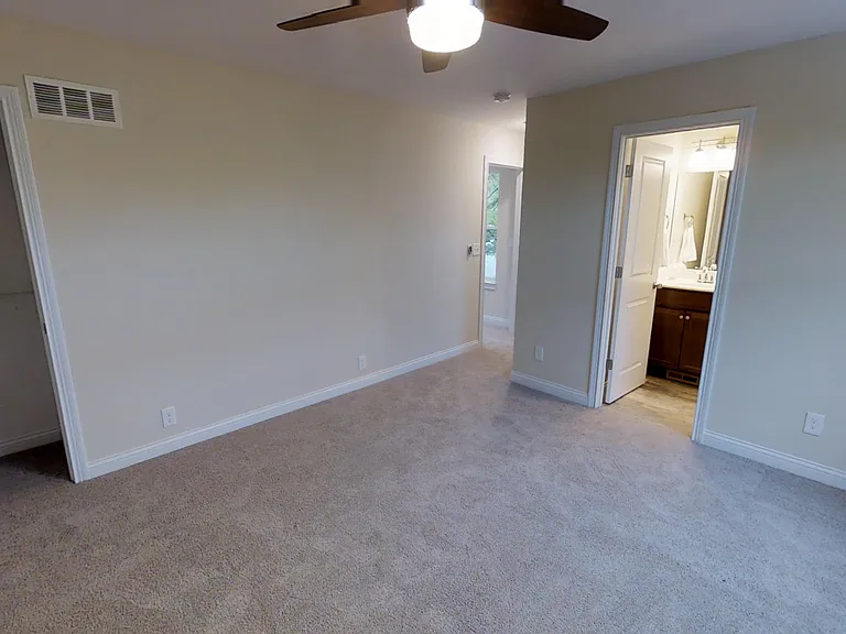 1323 Sleepy Hollow Rd #4 — Photo 11