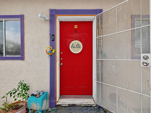 5th image of 1002 Pacific Ave SW