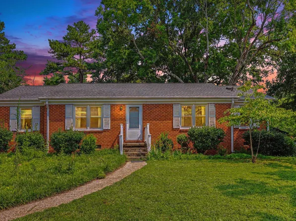 3605 Ingram Dr, Raleigh, NC 27604