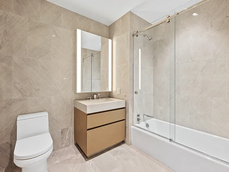 15 Hudson Yards #77B — Photo 9