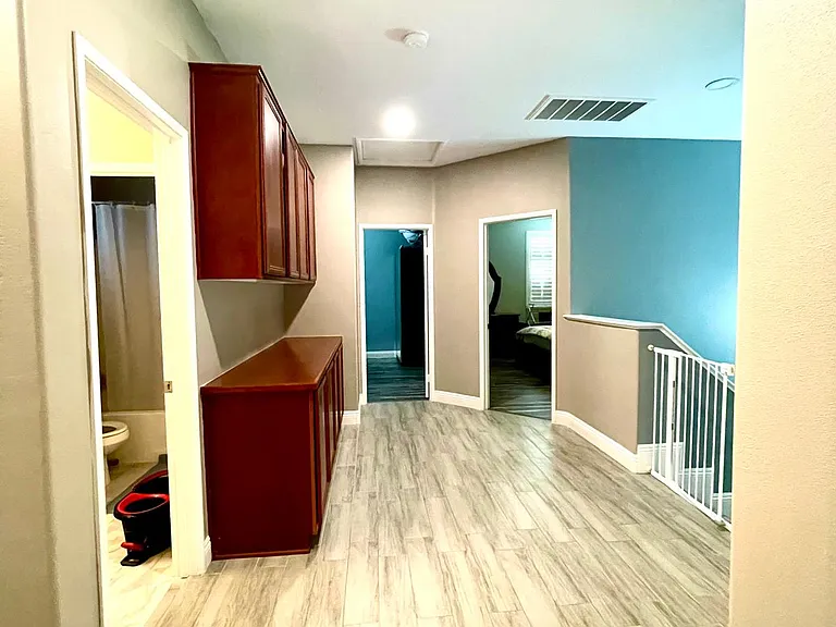 39200 Coprice St — Photo 15