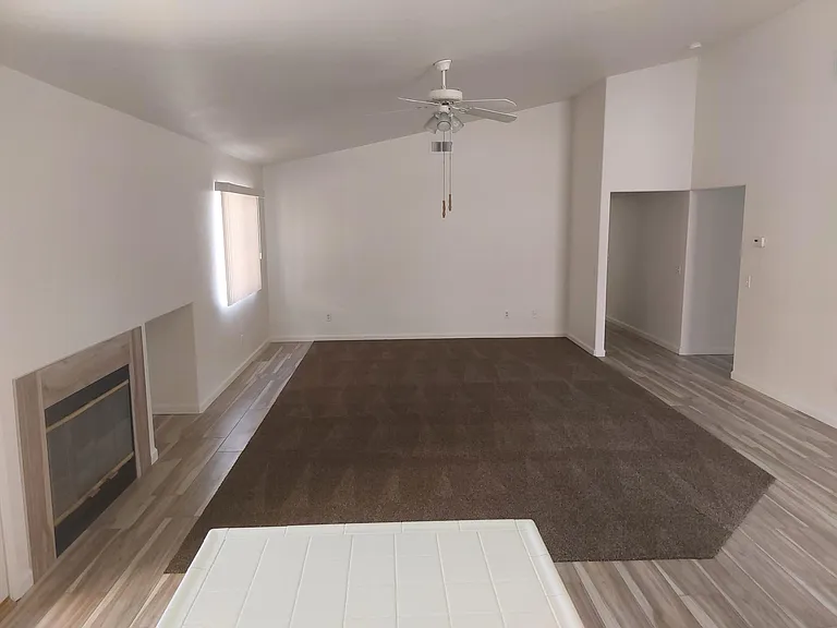 79315 Desert Wind Ct — Photo 11