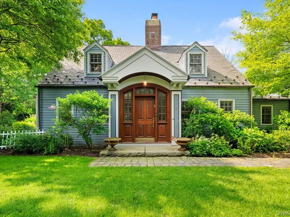 22 Crane Rd, Scarsdale, NY 10583