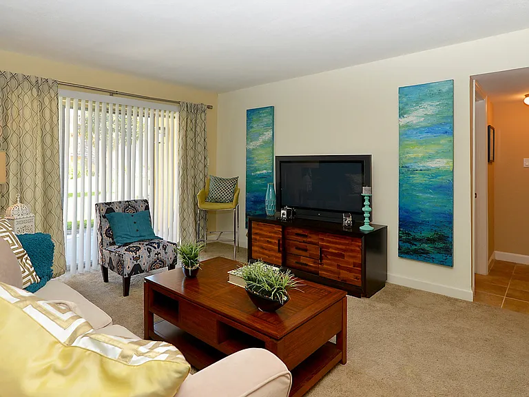 Alta Mar at Broadwater Apartments — Photo 8