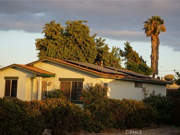 2391 Antigua Ct, Hemet, CA 92545