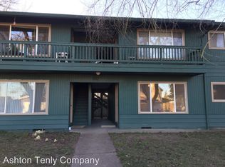 901 S Willamette St APT 1, Newberg, OR 97132