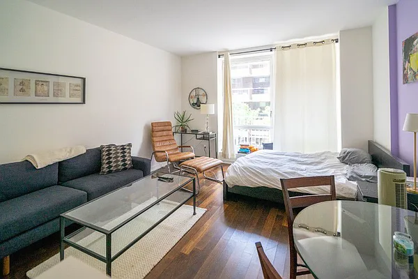 Rented by HOME RESIDENTIAL LLC | media 1