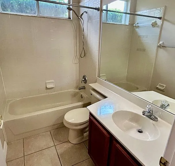 10463 Stone Glen Dr — Photo 14