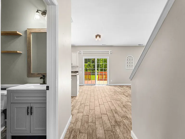 156 Old Beechtree Ln — Photo 6