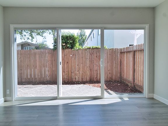 3rd image of 631 Masonic Way #2