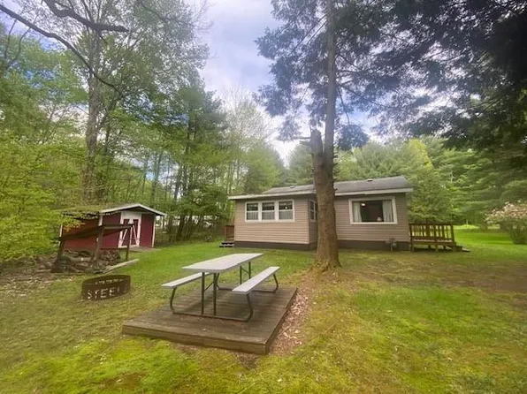 105 Butternut Ln, Vowinckel, PA 16260