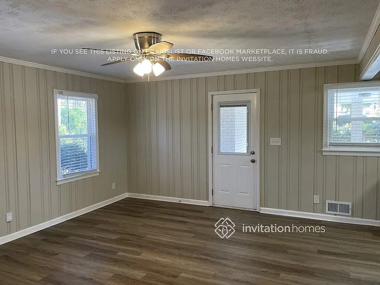 921 Walnut Cir SW — Photo 9