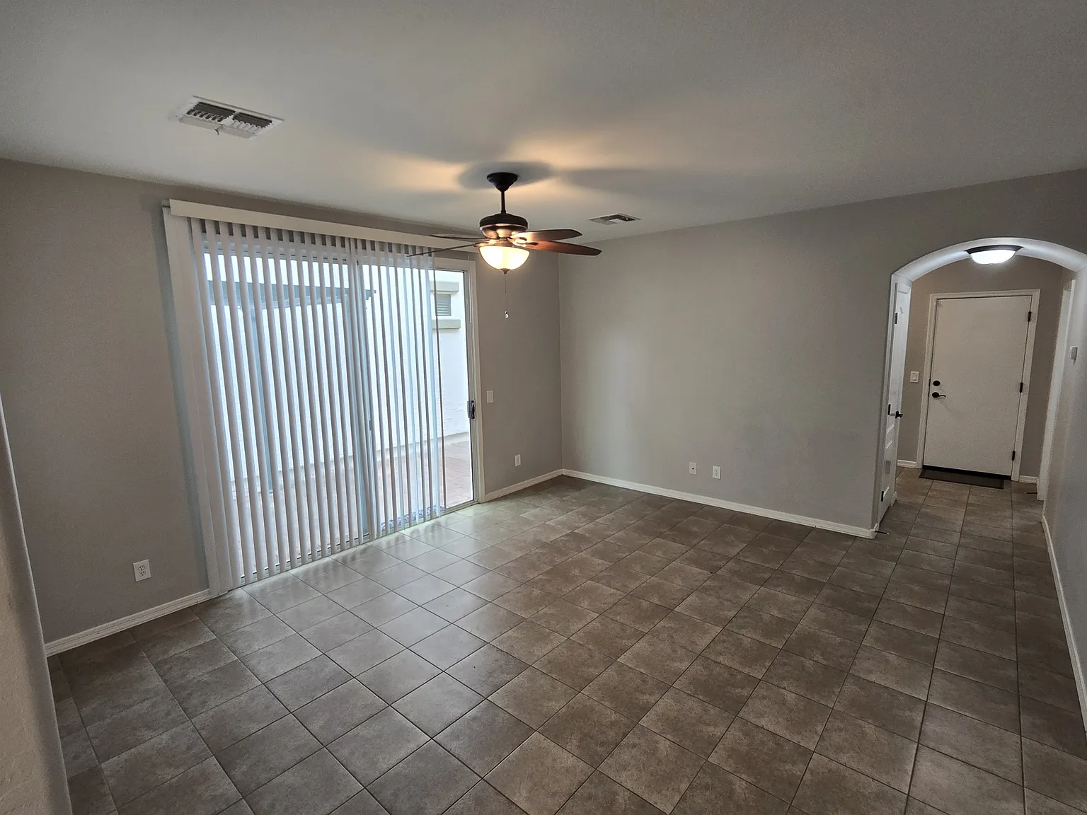 950 S Wallrade Ln - 1 — Photo 3